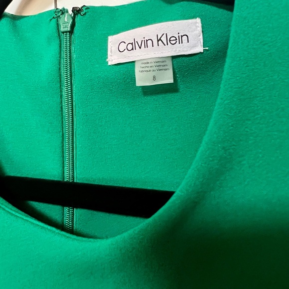 Beautiful Kelly green dress size 8 - Picture 3 of 5